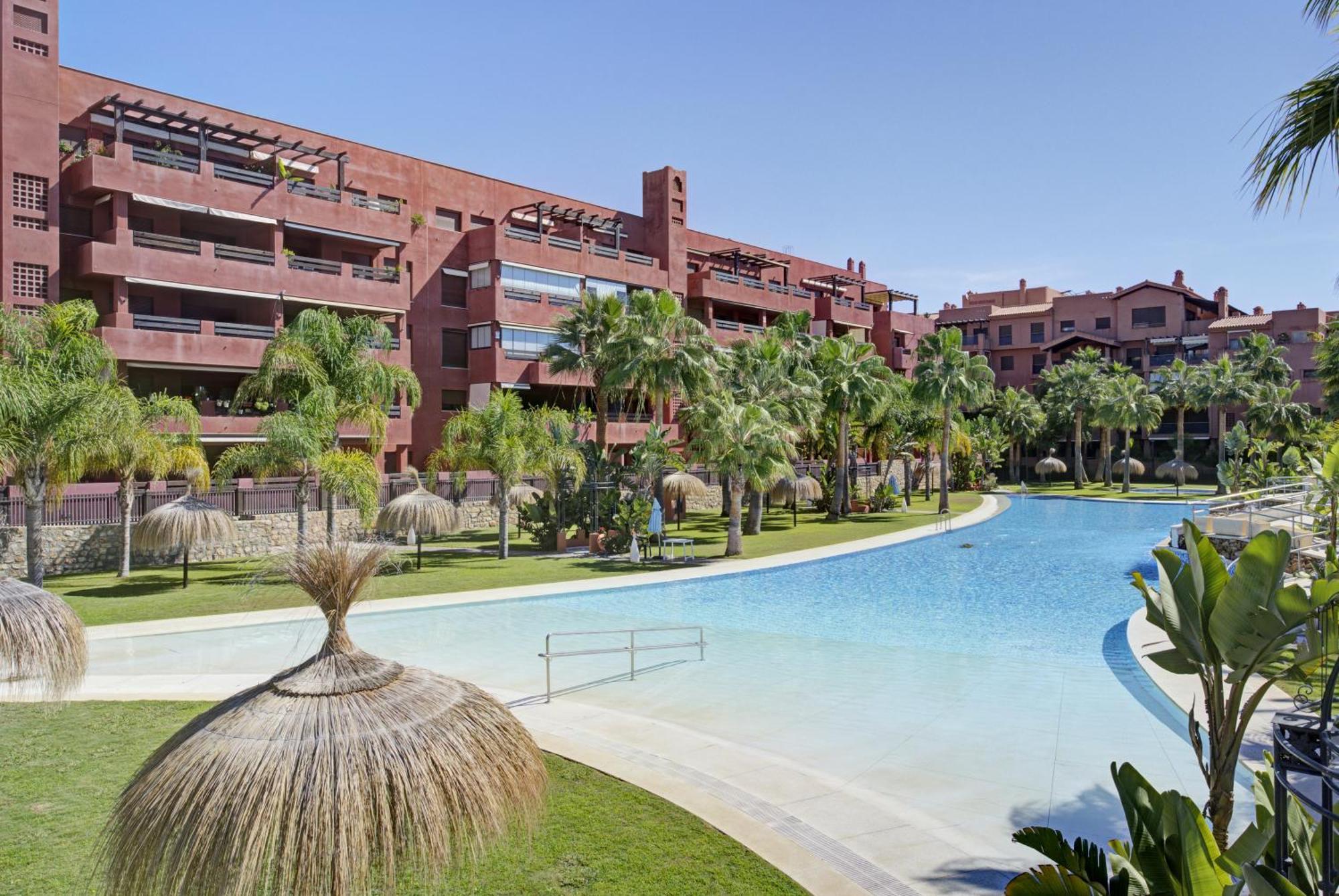 Comeback Me & Mrs Jones Motril Exterior photo